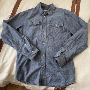 Edgevale Men's Chambray Button Down Shirt